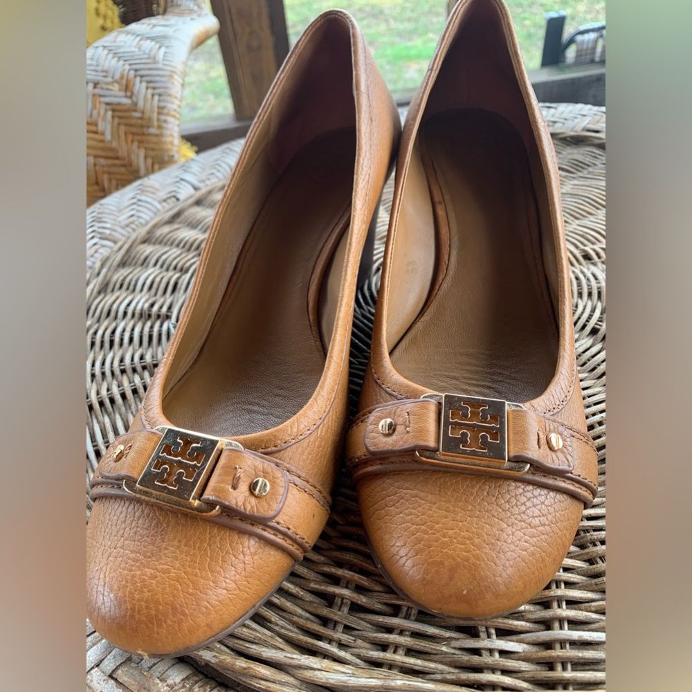 Tori Burch wedges size 10